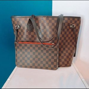 Amazon checkered tote